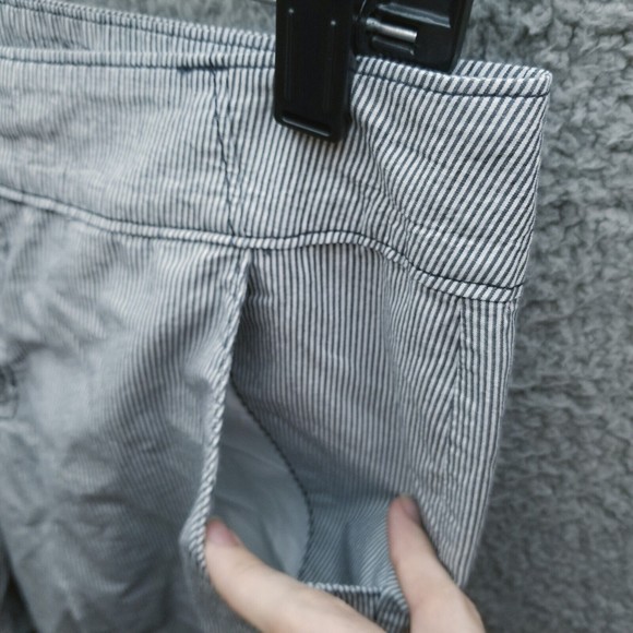 Columbia 10 PFG Omni-Shade Striped Blue White Chino Shorts 32.5" 9.75" 9.5" - Picture 3 of 10